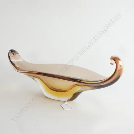 A Murano style boat shaped dish
